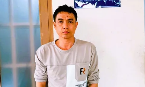 Bắt quả tang đối tượng Đỗ Minh Thiện đang làm điều này