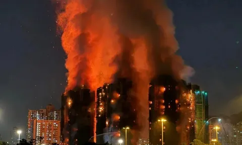 Cháy chung cư ở Hong Kong (Trung Quốc): Con số người chết đau lòng, hé lộ nguyên nhân