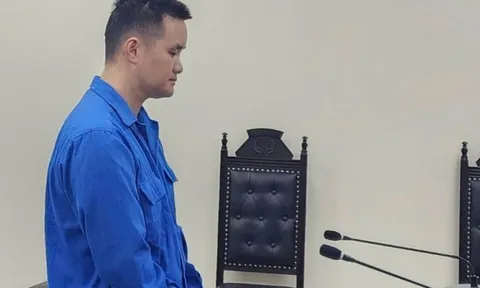 "Mua" các cô gái đến rót bia, chọn bài cho khách, chủ quán karaoke còn bày trò "thanh lý" nhân viên xấu cho quán khác