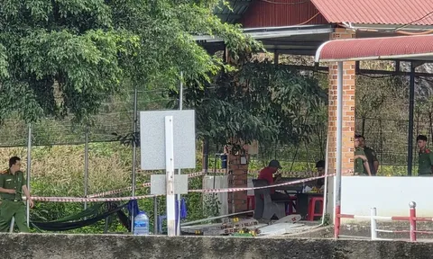 Nằm võng chờ đến lượt sát hạch, 1 học viên bị bức tường căng tin trường dạy lái ô tô đổ sập, đè chết thương tâm