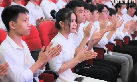 Sinh viên được hưởng 800.000 đồng/người/tháng từ 01/01/2026 lấy nguồn ngân sách nhà nước, cụ thể là trường hợp nào?