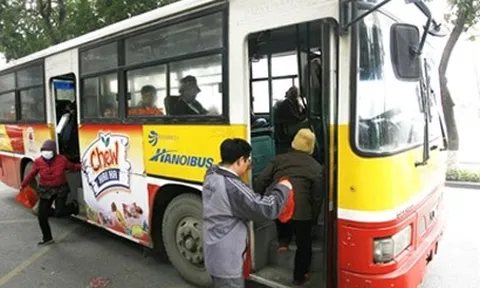 Không bố trí chỗ ngồi ưu tiên cho người cao tuổi sẽ bị phạt 200.000 đồng, cụ thể thế nào?