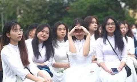 Sinh viên tốt nghiệp xuất sắc được ngân sách hỗ trợ 150.000.000 đồng từ 01/01/2026, cụ thể là trường hợp nào?