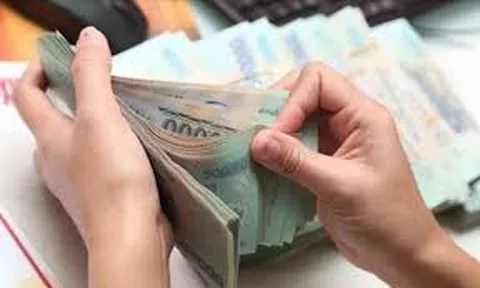 Từ 01/01/2026 chính thức tăng lương khi tăng lương tối thiểu vùng theo Nghị định 293/2025 đối với ai, tăng thấp nhất là bao nhiêu?