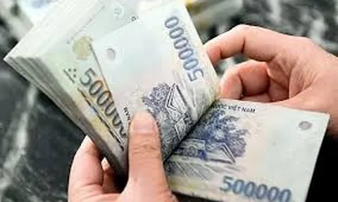 Chốt mức hưởng phụ cấp tăng thêm hằng tháng 350% mức lương hiện hưởng cho CBCCVC khi được thu hút vào biên chế trong QĐND Việt Nam theo Nghị định 363 trong thời gian bao lâu?