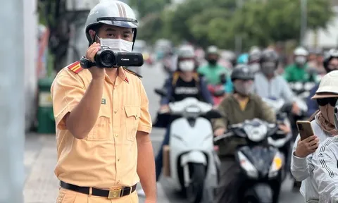 Chuyển hướng không bật xi-nhan trong trường hợp này, tài xế có thể bị phạt đến 22 triệu đồng