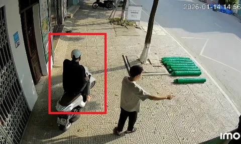 Clip 56 giây nghi phạm sát hại 2 phụ nữ ở Hưng Yên hỏi đường khiến nhân chứng rùng mình: Hé lộ câu nói cộc lốc với biểu hiện lạ