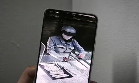 Người phụ nữ vừa ra tù trộm lắc tay 160 triệu đồng ở TPHCM là ai?