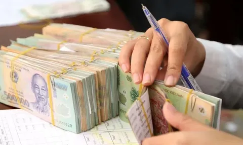 Năm 2026 Sĩ quan quân đội chắc chắn được hưởng phụ cấp 100% mức tiền lương theo cấp bậc quân hàm cộng với phụ cấp chức vụ lãnh đạo, phụ cấp thâm niên vượt khung (nếu có) khi làm gì theo Nghị định 281?