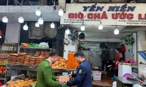 Sự thật quan ngại về cơ sở giò chả ở phố cổ Hà Nội: Dùng chất cấm, tuồn ra thị trường 300 tấn trong 3 năm