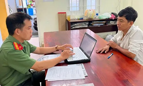 Bắt tạm giam Phạm Thái Bình vì dùng thủ đoạn với máy xúc, phà, ghe