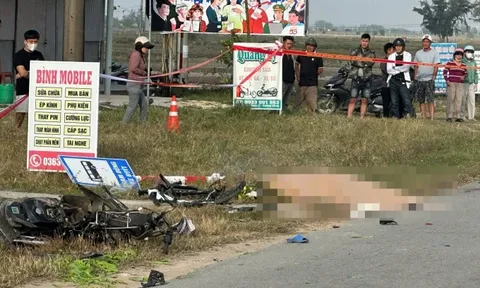 Hiện trường xe tải tông loạt xe đạp điện trước cổng trường khiến hậu quả đau lòng