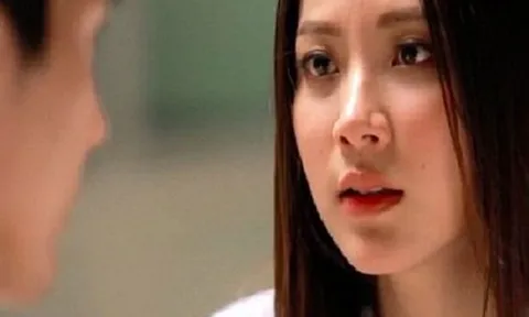 Trót lên giường với đồng nghiệp sau bữa tiệc gặp mặt đầu xuân, hôm sau đi làm anh nói 3 từ khiến tôi đỏ mặt