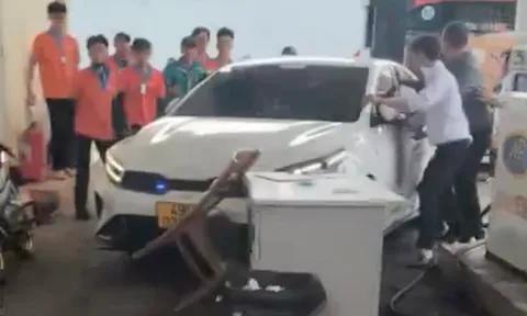 Khoảnh khắc điên cuồng thanh niên lao ô tô tông thẳng vào nhiều người sau cuộc ẩu đả ở Đà Lạt: Hé lộ điều hãi hùng