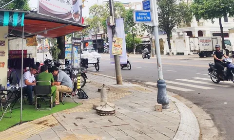 Nguyễn Quốc Bảo (21 tuổi) tự thú