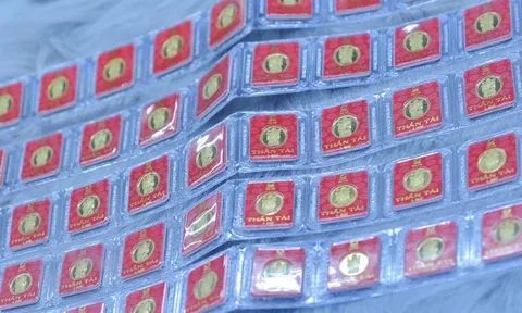 Giá vàng thế giới, trong nước cùng quay đầu giảm mạnh