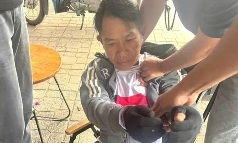 Cảnh sát ập vào quán cà phê Đối tượng trốn truy nã khi đang ngồi uống cà phê bắt gọn Vũ Văn Hà