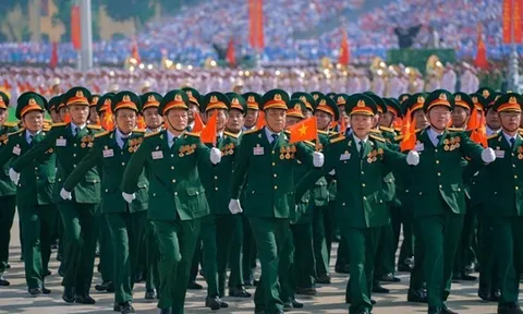 Nếu lương cơ sở tăng 8% từ ngày 1/7 thì bảng lương quân đội dự kiến là bao nhiêu?