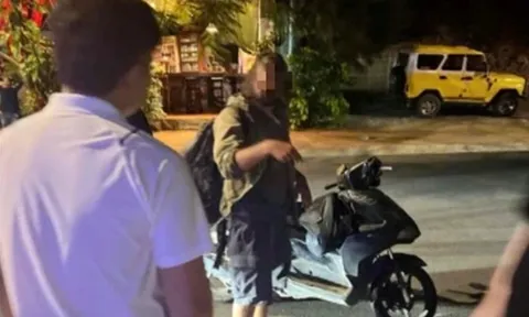 Du khách nước ngoài bất ngờ dùng hung khí tấn công cán bộ công an đang làm nhiệm vụ, rồi chạy trốn hơn 70km, khi bị bắt lộ sự thật kinh hoàng