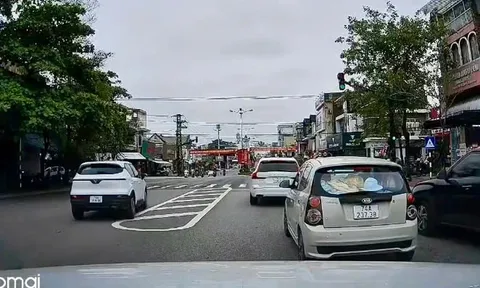 Nữ tài xế ngậm trái đắng khi Zalo của Cục CSGT nhận phản ánh "nóng"