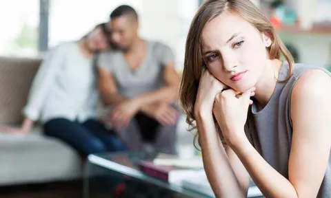 Chồng tương tư cô hàng xóm, vợ biết chuyện lập tức làm một việc khiến chồng tâm phục khẩu phục