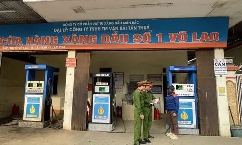 Xử phạt 1 cửa hàng xăng dầu bán giá bát nháo