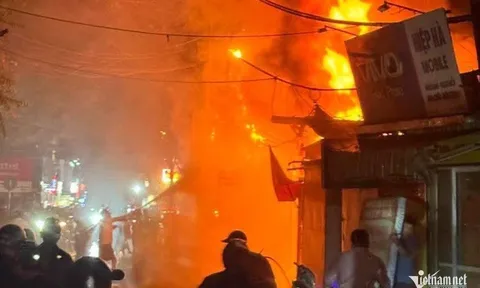 Quán "hát cho nhau nghe" ở Hà Nội cháy dữ dội, hậu quả ra sao?