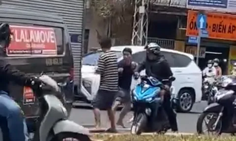 Thông tin mới đáng chú ý vụ hai tài xế đánh nhau giữa đường ở TPHCM