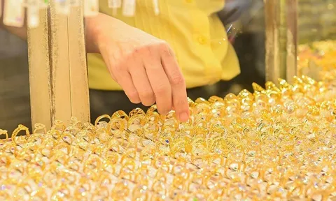 Giá vàng kết thúc phiên giao dịch ngày 24/3: Vàng miếng và vàng nhẫn các thương hiệu đã tăng hơn 6 triệu đồng/lượng