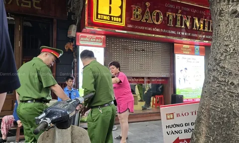 Công an xuất hiện ở 3 cơ sở vàng bạc Bảo Tín Minh Châu tại Hai Bà Trưng và Cầu Giấy (Hà Nội), chuyện gì đang xảy ra?