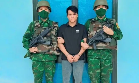 Bắt Hồ Văn Hùng