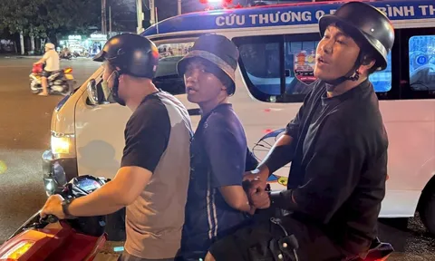 Chỉ vì 20.000 đồng được cho là "xin đểu", người đàn ông bị đâm tử vong sau màn nắm cổ áo căng thẳng