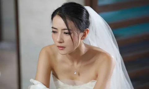 Lấy chồng cùng công ty, ngày bóc phong bì cưới tôi mới biết sự thật