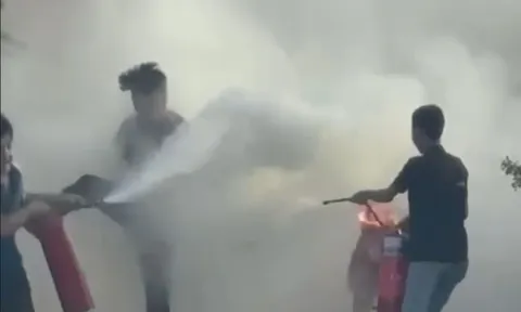 Vụ "nghịch tử" đốt mẹ ruột ở Trà Vinh: Clip 27 giây ghi lại hình ảnh "táng tận lương tâm"