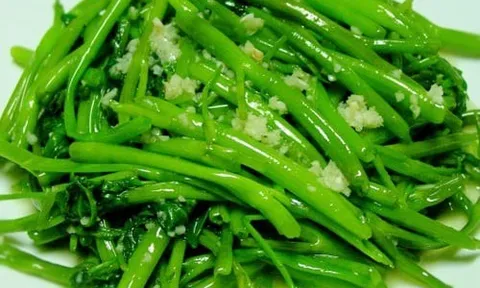 Rau muống: "Thần dược" xanh mướt cho sức khỏe, nhưng không phải ai cũng nên ăn nhiều