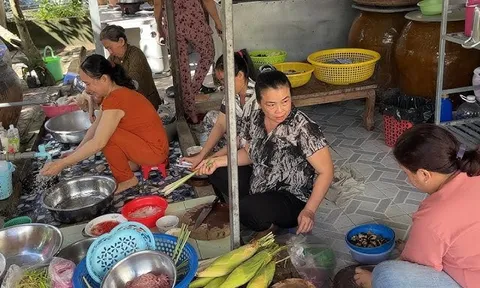 Về quê bạn trai ăn giỗ, mẹ anh nói một câu khiến tôi muốn từ bỏ