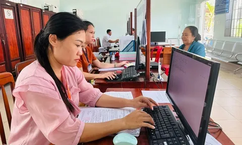 Đề xuất tiêu chuẩn, điều kiện công chức được thay đổi vị trí việc làm có ngạch cao hơn ngạch hiện giữ