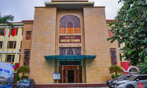 Trường Đại học Khoa học Tự nhiên xét thêm 10 tổ hợp có môn Sử, Địa