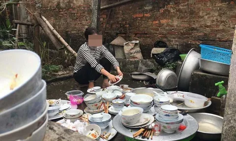 Ngày đầu làm dâu, tôi đã phải ôm chục mâm bát rửa trong nước mắt…