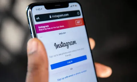 Vợ kiện chồng vì bắt làm việc nhà, không còn thời gian đăng mạng xã hội