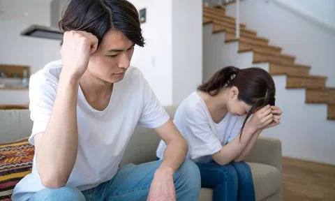 Chồng lạnh nhạt, người cũ bỗng xuất hiện khiến tôi rơi vào vòng luẩn quẩn của quá khứ