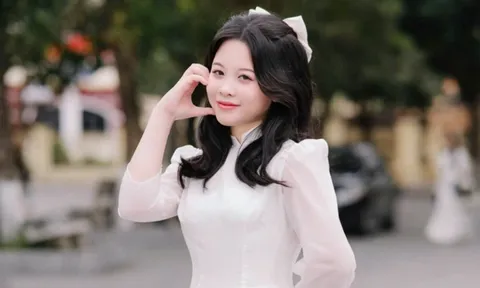 Nữ sinh quê lúa đạt 30/30 khối A00, trở thành thủ khoa toàn quốc đầu tiên của trường làng