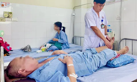 Nửa đêm tỉnh giấc vì chân lạnh ngắt, người đàn ông phải nhập viện cấp cứu