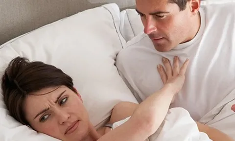 Vợ suốt ngày né tránh chuyện chăn gối, tôi đau điếng khi biết lý do thật sự