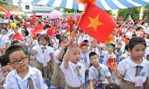 Ngày 5/9, học sinh cả nước dự lễ khai giảng chưa từng có trong lịch sử giáo dục