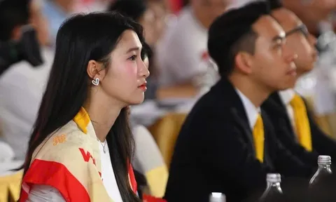 Nhan sắc Á hậu Phương Nhi xuất hiện cùng chồng doanh nhân tại sự kiện mới đây ra sao?