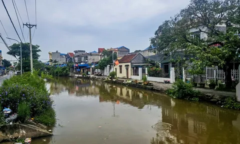 Trầm cảm sau sinh, người mẹ ôm con 5 tháng tuổi tự tử: Đau lòng số phận của người con