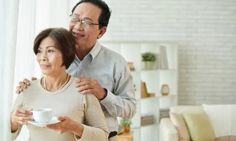 Giữ kín 2 điều với con cái, bà cụ 69 tuổi ở Trung Quốc sống an nhàn tuổi già