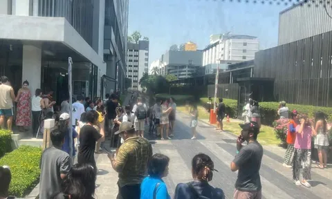 Nhiều tòa nhà tại Bangkok, Thái Lan rung lắc mạnh do trận động đất mạnh 5,4 độ richter tại Myanmar