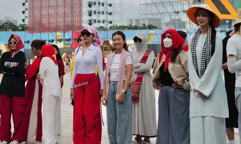 Dàn sao Việt rạng rỡ tập luyện cho lễ diễu binh, diễu hành 2/9